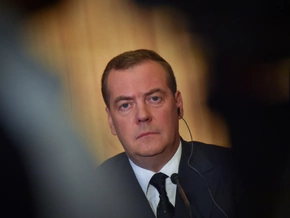 Russischer Ex-Präsident droht Österreich mit Militärgewalt