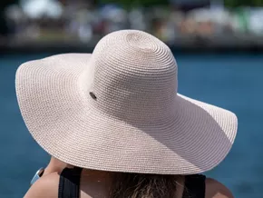 Elf Hausmittel gegen Sonnenbrand getestet