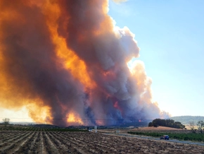 Großbrand in Südfrankreich wütet weiter
