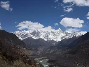 Wettlauf um Mega-Staudämme zwischen China und Indien