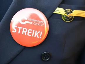 Piloten der Lufthansa drohen mit Streik
