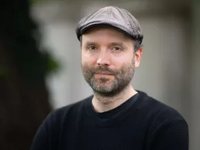 Bestseller-Autor Kling: Erster Soloauftritt war Ein-Euro-Job