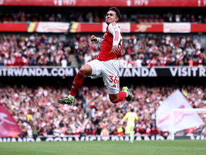 Arsenal übernimmt Ligaspitze mit 3:0 gegen Nottingham