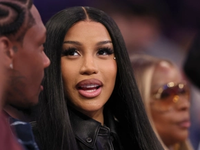 Cardi B vom Vorwurf der Körperverletzung freigesprochen