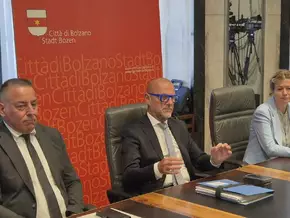 Grünes Licht für Gehsteig in Rentsch