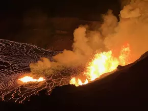 Hawaiianischer Vulkan Kilauea spuckt wieder Lava