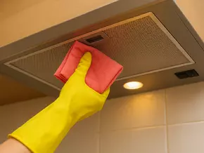 Wie ihr euren Dunstabzug reinigt – ohne Schrubben