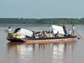 Fast 1.000 Tote durch Hochwasser in Pakistan