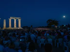 Einmaliger Konzertabend vor dem antiken Tempel des Zeus in Korinth