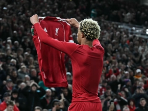 Liverpools Ekitike sieht wegen Torjubel im Cup Ampelkarte