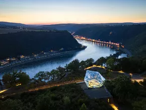 Ein gläserner Fels für die Loreley – "made in Südtirol"