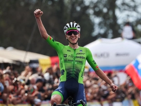 Rad-Star Pogacar nach Soloritt wieder Weltmeister