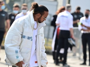 Lewis Hamilton trauert um seinen Hund Roscoe