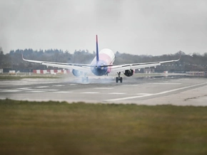 Londoner Flughafen Gatwick bekommt zweite Landebahn