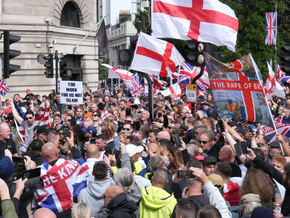 Bis zu 150.000 Teilnehmer bei rechtsextremer Demo in London