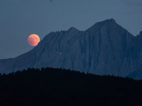 „Blutmond“ über Südtirol