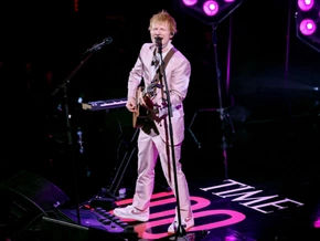 Sheeran lässt auf "Play" die Vergangenheit hinter sich