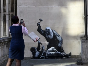 Neues Banksy-Werk an Gerichtsgebäude soll verschwinden
