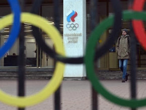 IOC lässt Russen unter Auflagen für Winterspiele 2026 zu