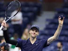 Titelverteidiger Sinner locker im US-Open-Halbfinale