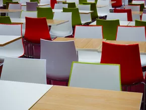 Schulmensa: Land arbeitet gemeinsam mit Gemeinden am Ausbau