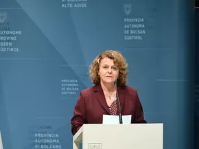 Landesrätin Pamer fordert Einführung von Seniorenanwälten