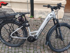 Brixen: Carabinieri vereiteln E-Bike-Diebstahl bei Bahnhof