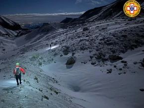 Alpinisten von Schneesturm übermannt