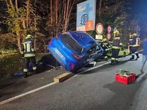 Ausgerechnet: "No Credit"-Schild verhindert Tragödie bei Unfall