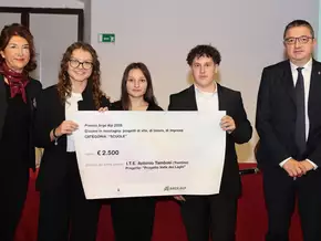 Jugendliche und Innovation im Mittelpunkt der Alpenregionen