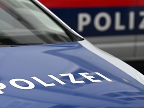 Täter nach bewaffnetem Überfall auf Tiroler Bus flüchtig