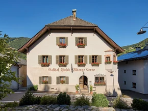 Gasthof zum Hirschen in Sarnthein: Historischer Gastbetrieb 2026