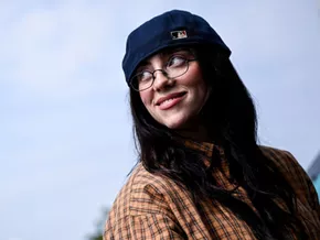 Billie Eilish ruft Milliardäre zu mehr Großzügigkeit auf