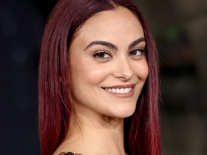 Camila Mendes hat sich verlobt