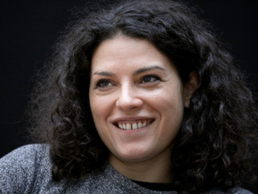 Schauspielerin Claudia Kottal nennt Ehefrau “Weltsensation”