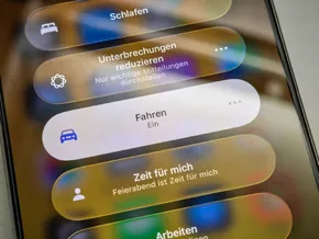Fahrfokus am iPhone: Weniger Störungen beim Autofahren