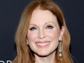 Julianne Moore lernt gerne mal “alberne Dinge”