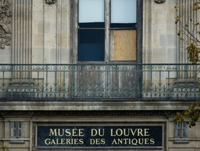 Louvre nach Einbruch wieder geöffnet