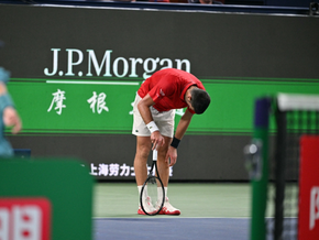 Djokovic kämpft sich in Hitze von Shanghai ins Viertelfinale