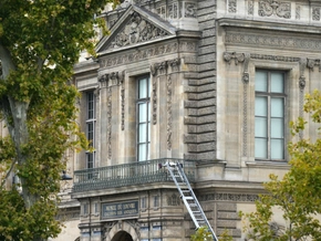 Louvre-Einbruch: Festgenommene haben teilweise gestanden