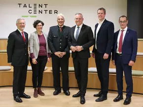 Steirischer Landeshauptmann zu Besuch im Talentcenter Bozen