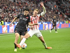 Leverkusen besiegt Freiburg 2:0 - Lienhart sieht Gelb-Rot