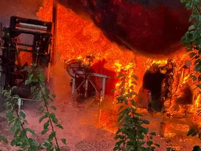 Tramin: Scheune steht in Flammen