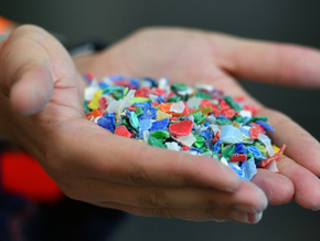 EU will Mikroplastik-Problem mit neuen Auflagen reduzieren