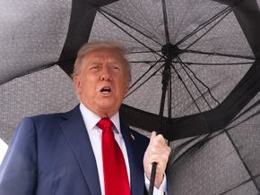 Trump erwägt Lieferung von Langstreckenraketen an Kiew