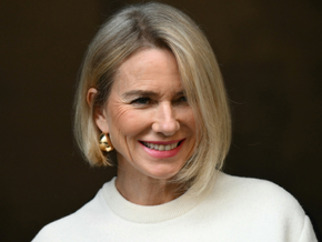 Naomi Watts wird mit Sternen-Plakette geehrt