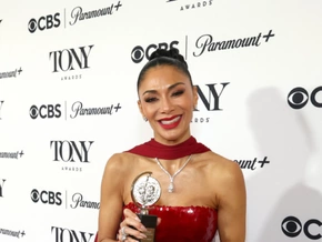 Nicole Scherzinger war früher in Beziehungen zu abhängig