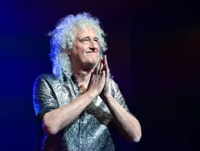 Brian May überraschte Fans bei Musical-Premiere