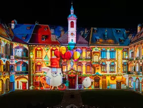 Brixen feiert zehn Jahre lichtgewobener Träume