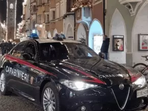 Bewaffneter Mann verwüstet Pizzeria in Sterzing